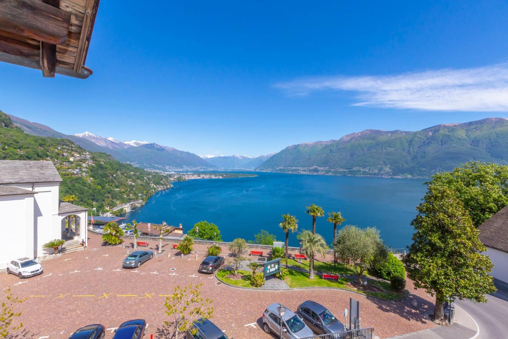 Red View Apartment - Happy Rentals Ronco sopra Ascona Extérieur photo